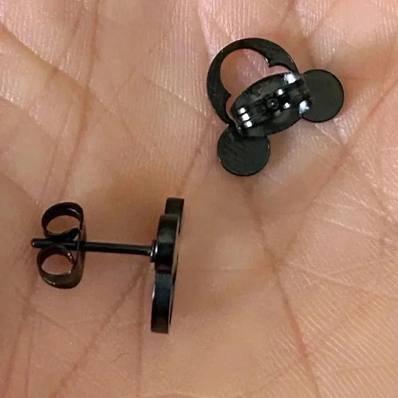 Mickey Mouse Hollow Black Stud Earrings NEW - Picture 4 of 4